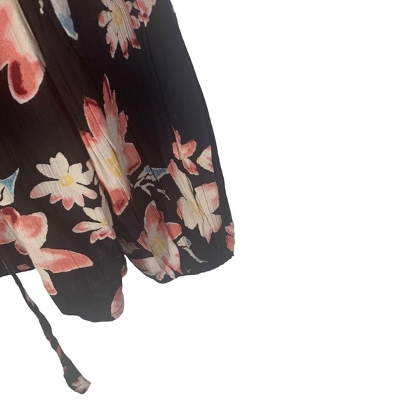 Billabong Women's Size M V Neck Tie Black Pink Floral Rayon Long Balloon Sleeve - Picture 3 of 12